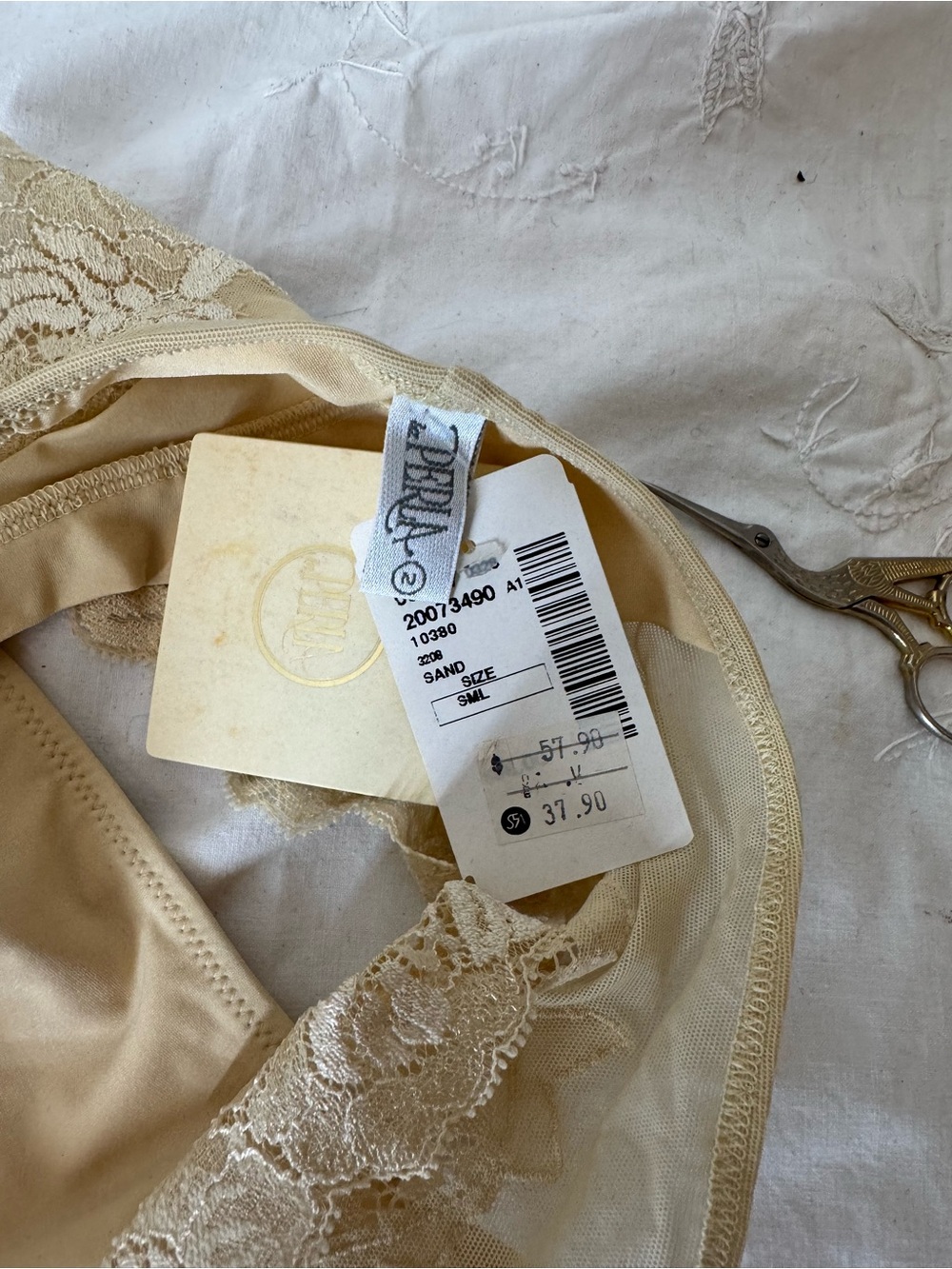 Vintage La Perla Lace-Trim Thong Panty - Picture 3 of 7